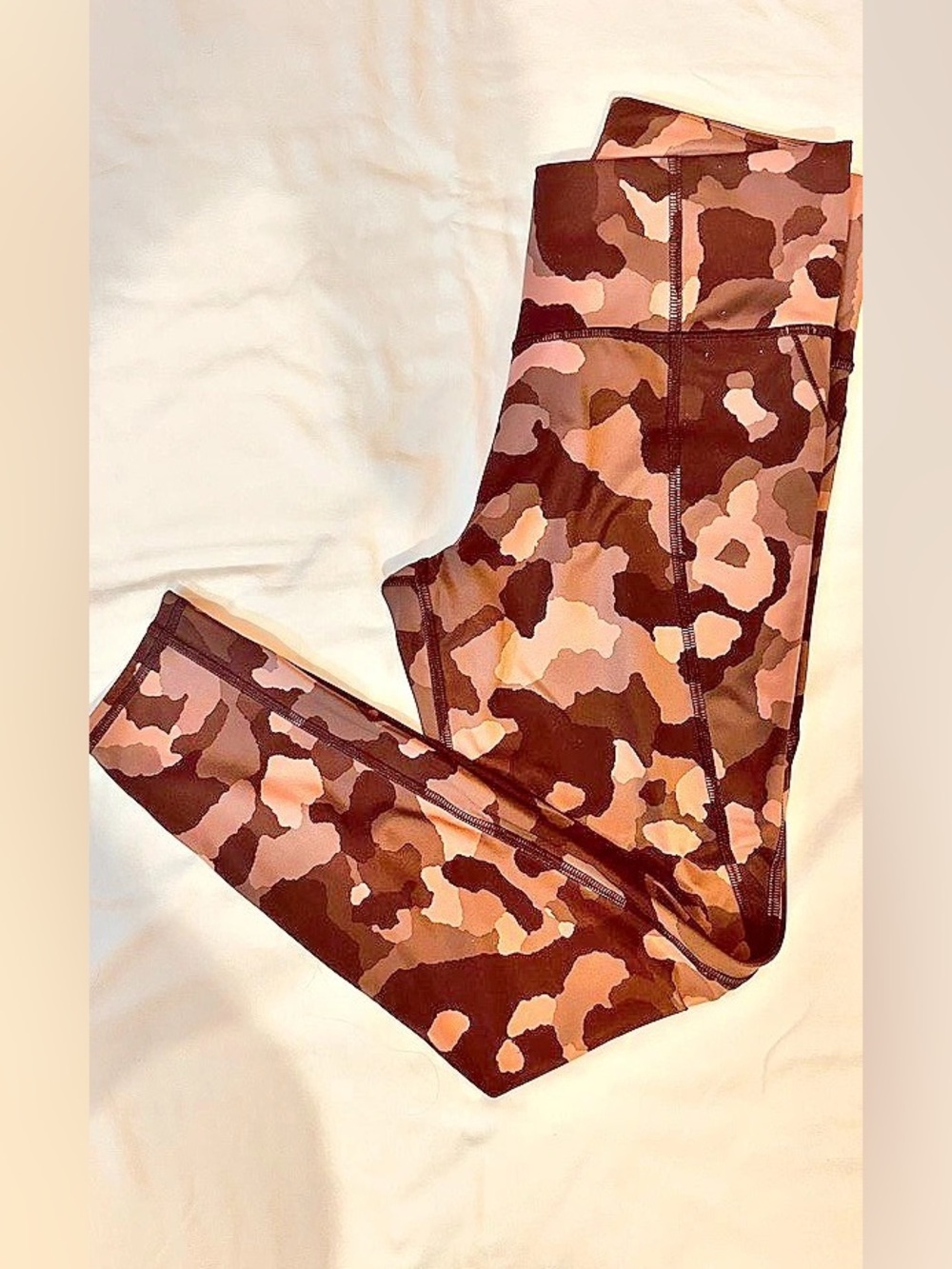 Athleta Lightning 7/8 Tight Camo Athletic Leggings Size Small